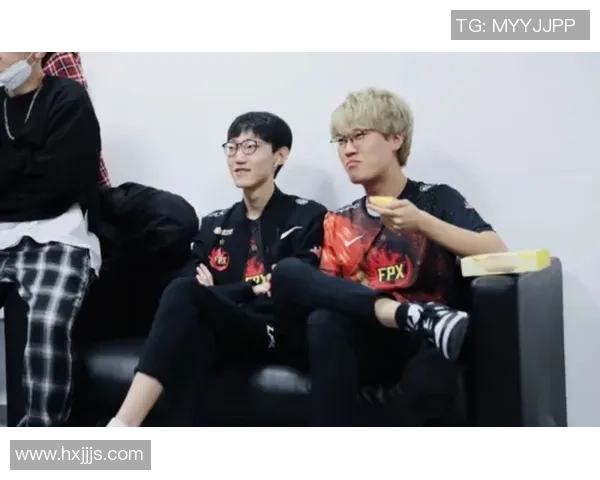 Doinb分析LCK决赛对阵TESAL整体实力更胜一筹 Doinb分析LCK决赛对阵TESAL整体实力更胜一筹