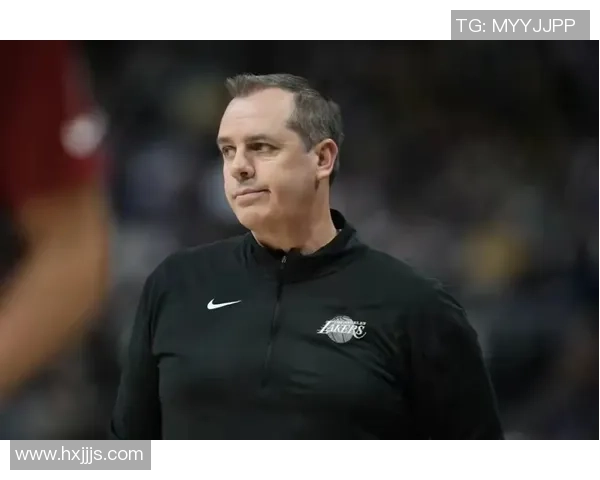 弗兰克赛前调侃埃泽身份不明埃泽本场破门回应反击